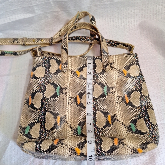 Madewell The Zip-Top TransportCrossbody: Snake Embossed bag - Picture 6 of 15